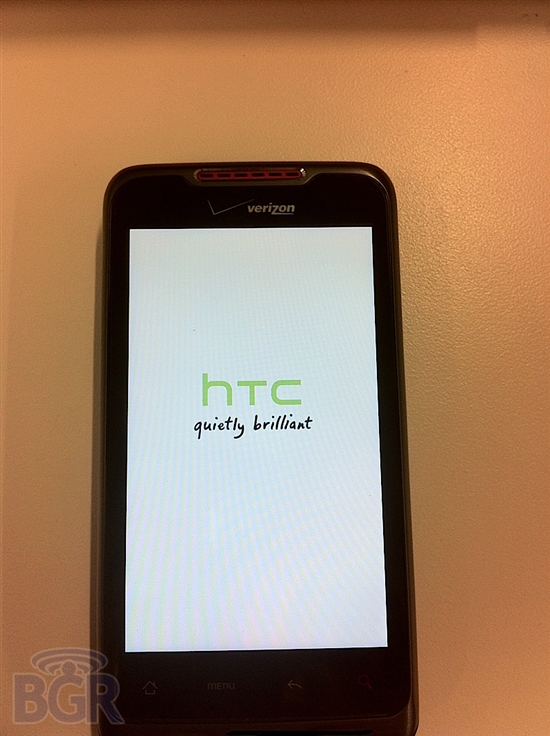 HTC一款全键盘Android 2.2新机曝光