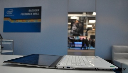 Intel 展示触摸屏版 Ultrabook